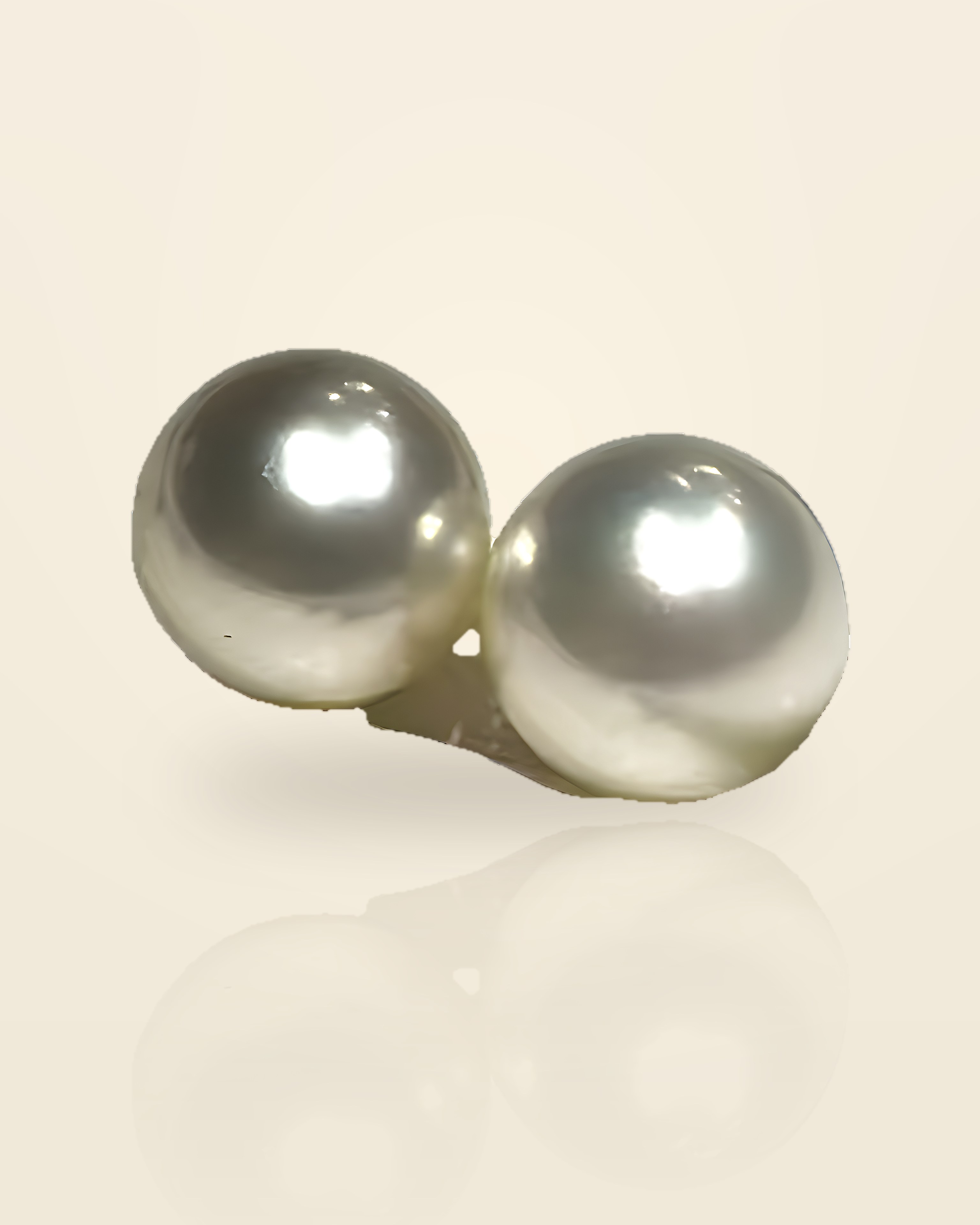 Grey Pearl Studs